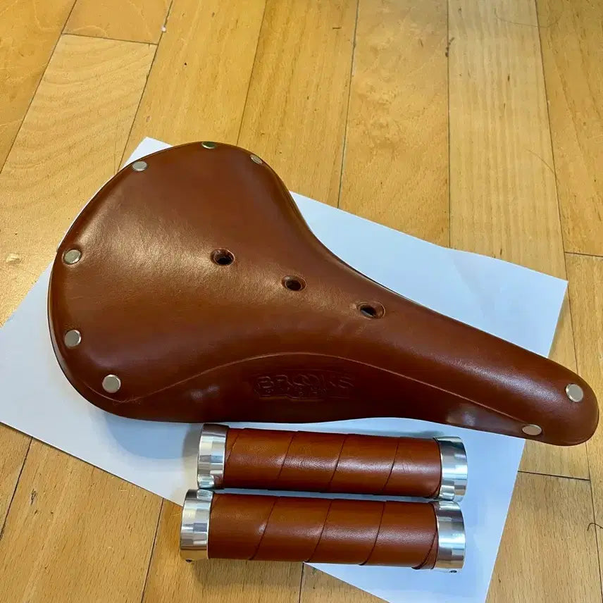 [BUNJANG] Brooks B17 Standard Saddle and Grips / 브룩스 b17 스탠다드 안장 및 그립