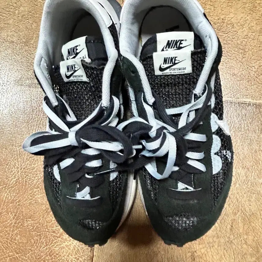 [BUNJANG] Nike x Sacai Vaporwaffle "Black White" Sneakers (US 6.5) / 나이키사카이 베이퍼 와플 245