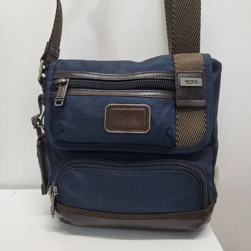 [BUNJANG] Tumi Crossbody Bag / 투미크로스백(무료뱅송)