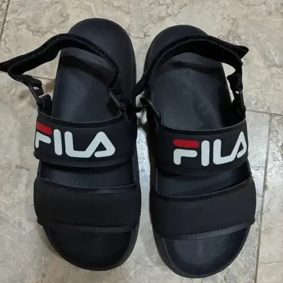 [BUNJANG] Fila Sandals Slippers Black Size 230 / 휠라 샌들 슬리퍼(230사이즈)