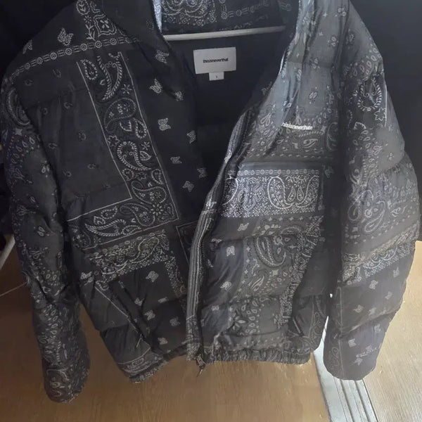 [BUNJANG] thisisneverthat Bandana Padded Jacket Black L / 디스이즈네버댓 반다나 패딩 블랙 L