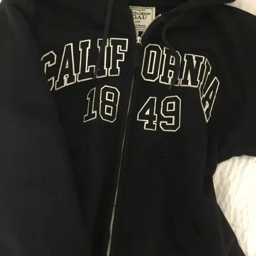 [BUNJANG] Whoo You Hoodie Zip-up / 후아유 후드집업