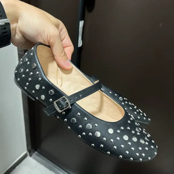 [BUNJANG] Victoria Mary Jane Studded Flat Shoes / [235] 빅토리아 스터드 메리제인 플랫슈즈