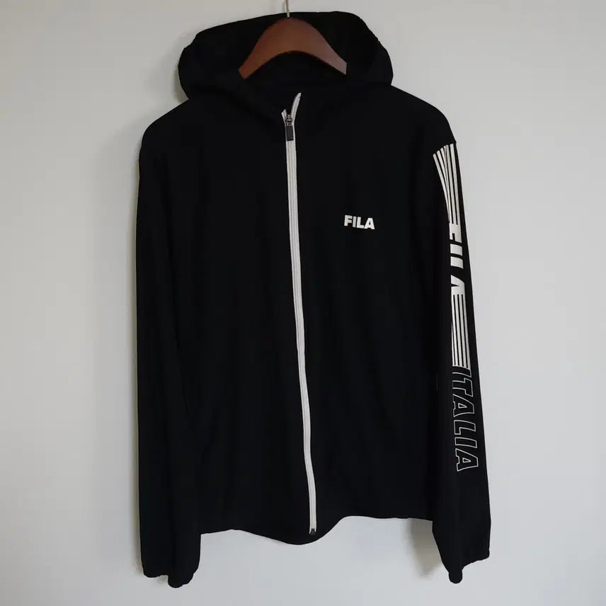 [BUNJANG] Fila Black Logo Hooded Zip-Up Jacket / H85 휠라 블랙 남성 후드 집업 로고 남자 자켓