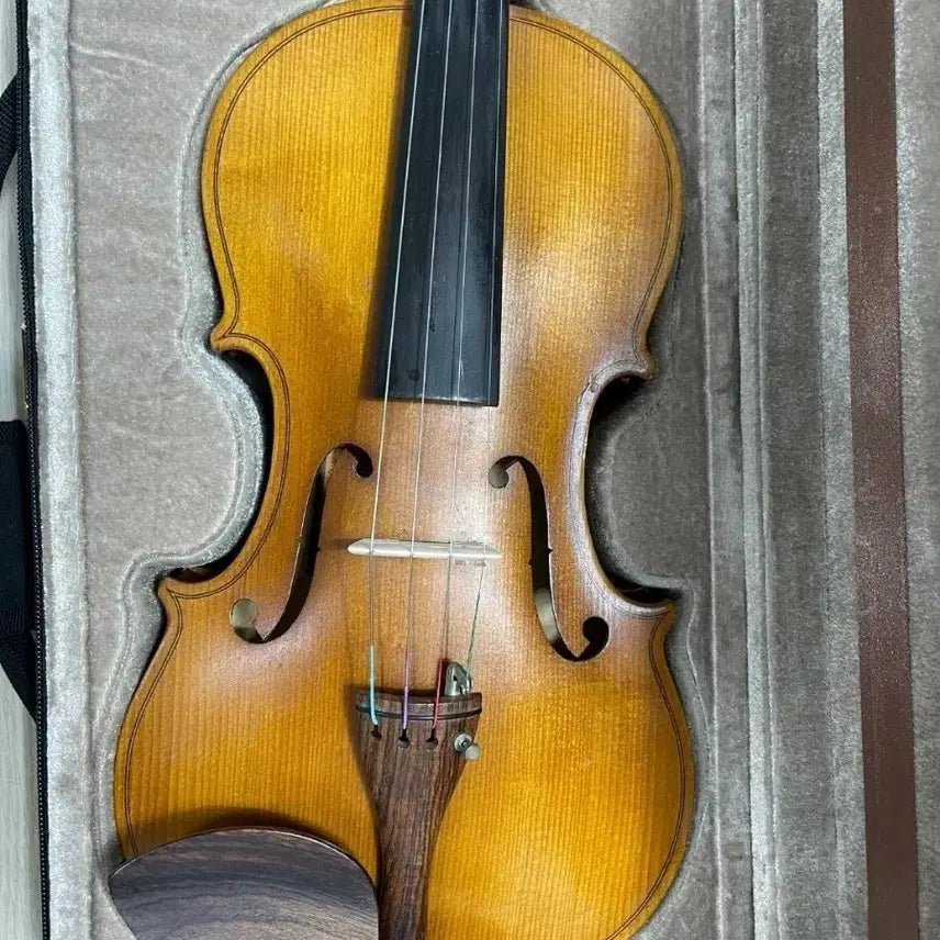 [BUNJANG] Shiloh Master 4/4 Handmade Violin / 심로 마스터 4/4 헨드메이드 중급용. 2008년 국내제작 유럽피언 목재사용. 도미넌트현. 외관 A급.126