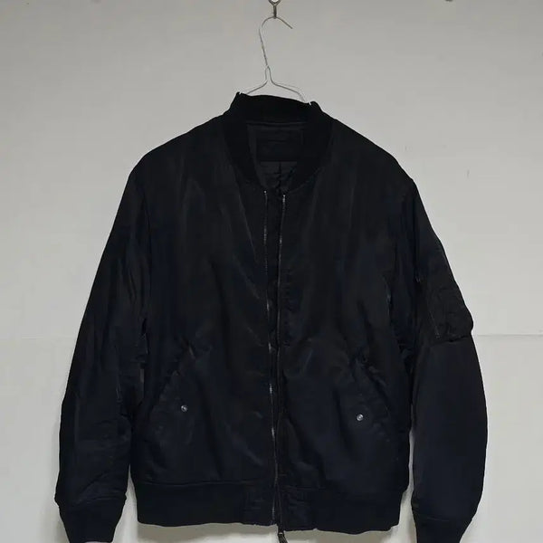[BUNJANG] Uniqlo MA-1 Black Bomber Jacket / 유니클로 ma-1 블랙 봄버자켓