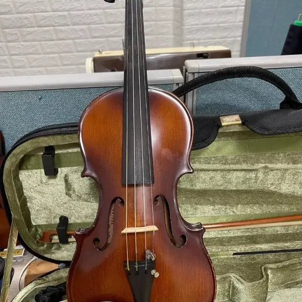[BUNJANG] Universal 1/2 Handmade Violin with Dominant Strings - Beginner / 유니버셜 1/2 바이올린  헨드메이드 모델이에요  입문용. 핸드메이드. 도미넌트현. 바이올린 외관 A급.122