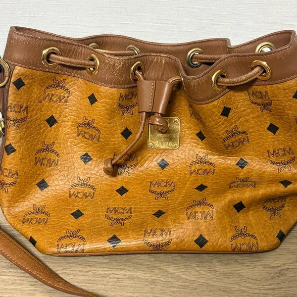 [BUNJANG] MCM Visetos Hobo Bucket Bag Brown / MCM 비세토스 복조리 버킷백 브라운