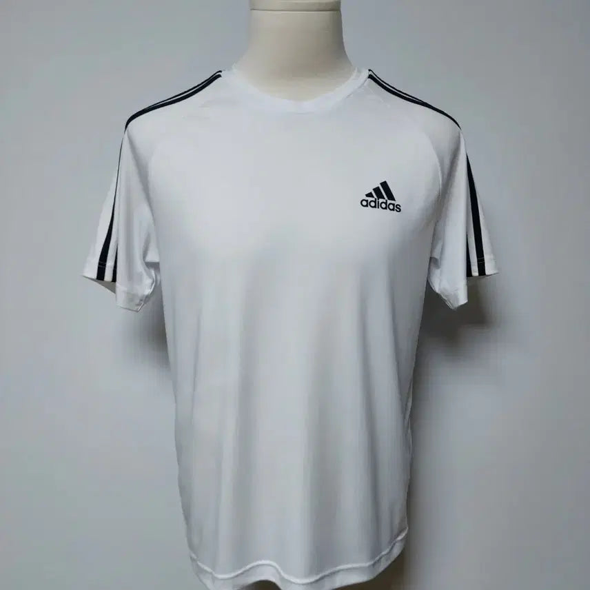 [BUNJANG] Adidas M Sereno 3-Stripes Short Sleeve T-Shirt (XL) / 아디다스 M 세레노 3스트라이프 반팔 티셔츠(XL)