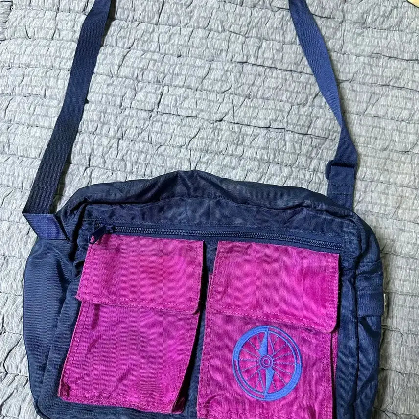 [BUNJANG] Beanpole Navy Pink Crossbody Bag / 네이비 핑크 크로스백 빈폴