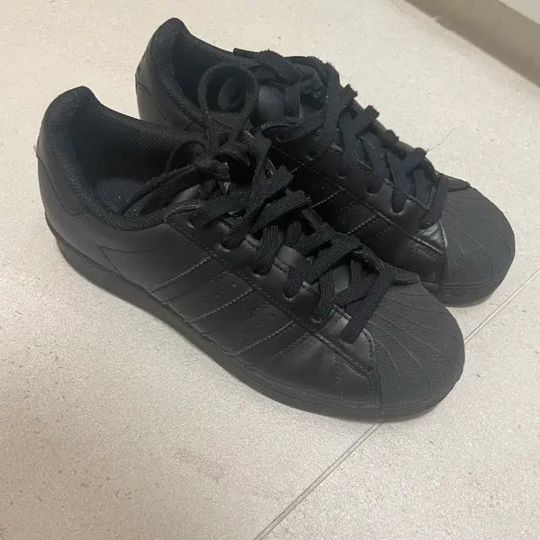 [BUNJANG] Adidas Superstar Triple Black Shoes / 아디다스 슈퍼스타 트리플블랙 235