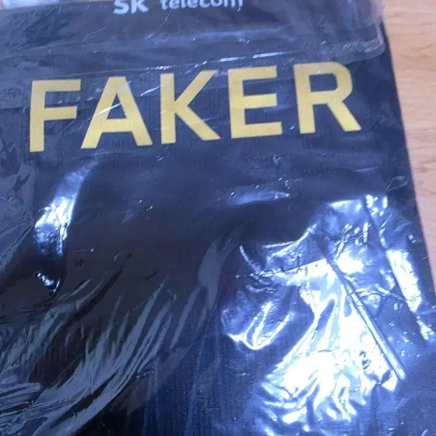 [BUNJANG] T1 Worlds Championship Faker Autographed Jersey / t1 월즈우승 유니폼 페이커 친필싸인