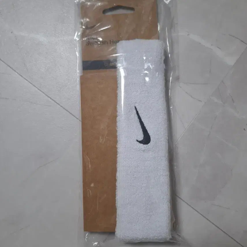 [BUNJANG] Nike Swoosh Headband White / 나이키 스우시 헤어밴드 화이트