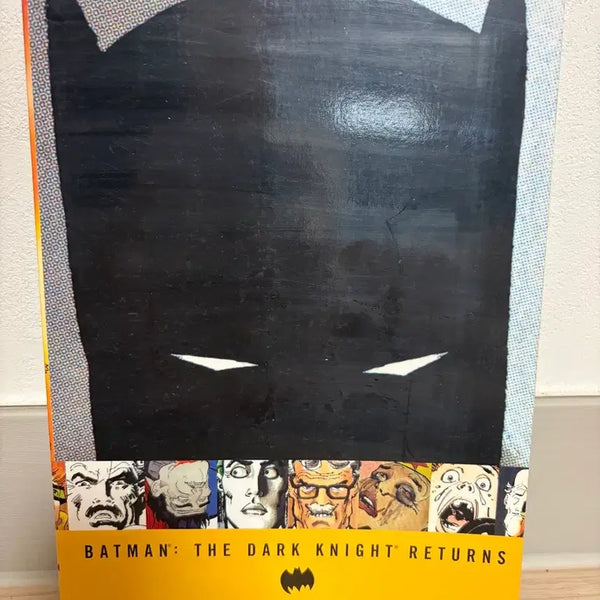 [BUNJANG] Batman: The Dark Knight Returns Original English Edition Graphic Novel / [다크 나이트 리턴즈 원서] Batman: The Dark Knight Returns