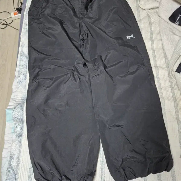 [BUNJANG] Doleouterwear 2526 Snowboard Pants Regular Fit - XL (Black, Khaki) - Set of 2 / 2526 돌아우터웨어 스노우복 바지 2벌 XL사이즈