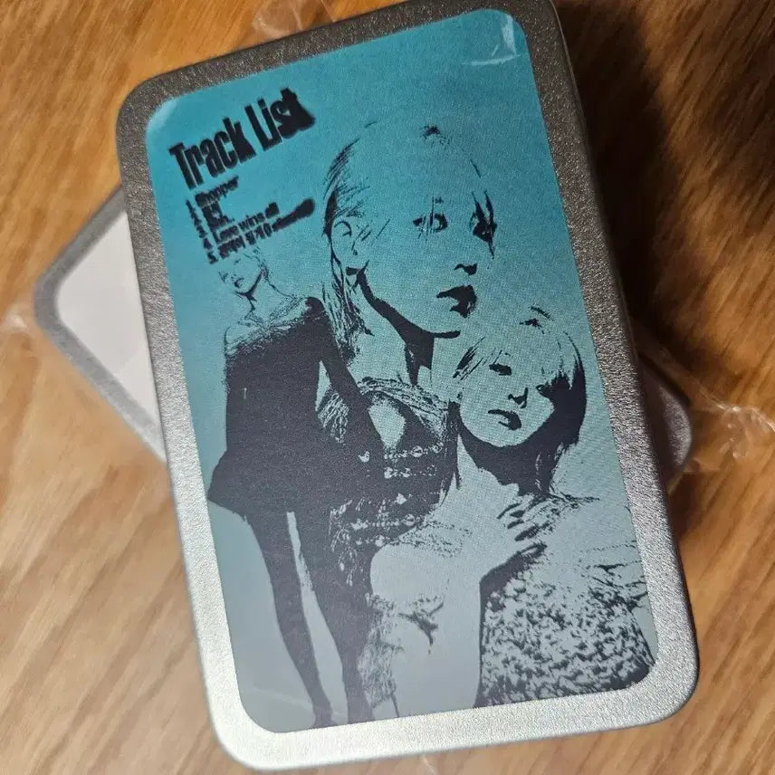 [BUNJANG] IU Photocard Case Bundle Set (Case Only) / [공식] 아이유 포카 케이스 3개 (내용물X, 케이스만)