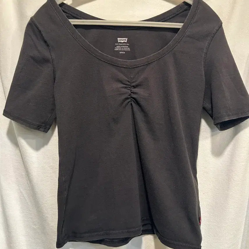 [BUNJANG] Levi's Scoop Neck Short Sleeve T-Shirt Size S / 사이즈S) Levis's 리바이스 스쿱넥 반팔 티셔츠