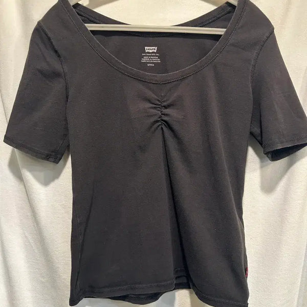 [BUNJANG] Levi's Scoop Neck Short Sleeve T-Shirt Size S / 사이즈S) Levis's 리바이스 스쿱넥 반팔 티셔츠