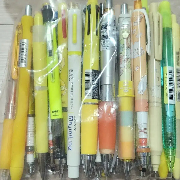 [BUNJANG] Yellow Stationery Bundle: Mechanical Pencils, Pens, Highlighters / 일괄) 옐로우 바디 샤프, 볼펜, 형광펜 처분