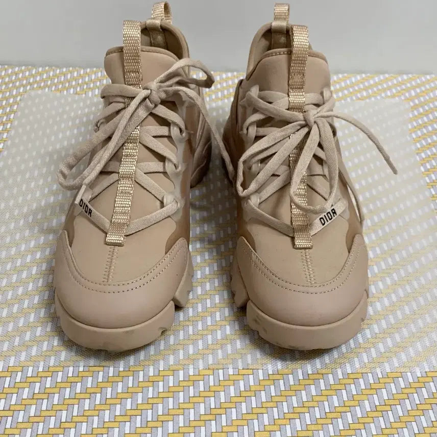 [BUNJANG] Dior D-Connect Sneakers Nude Size 35.5 / 디올 디커넥트 스니커즈 35.5
