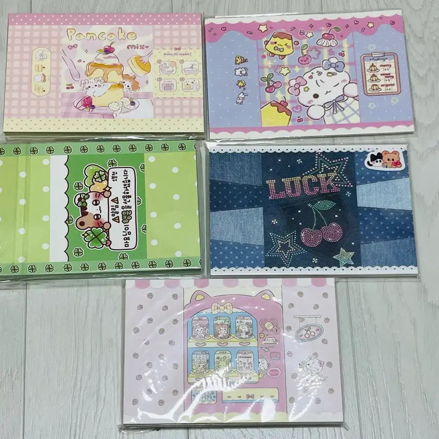 [BUNJANG] Mixed Wrapping Paper Sheets - Assorted Designs / 랩핑지 믹스 양도 판매