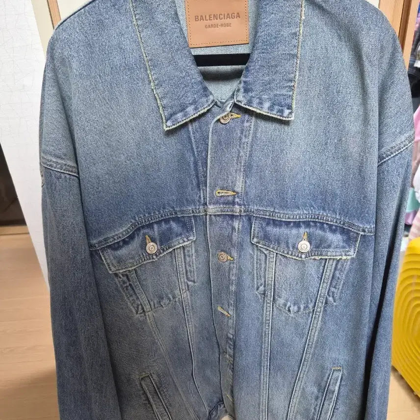 [BUNJANG] Balenciaga Garderobe Trucker Jacket Size 1 / 발렌시아가 가드로브 트러커 2