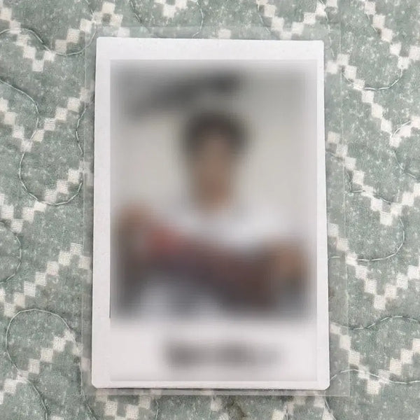 [BUNJANG] ONF Wyatt Open The Door Special Outfit Autographed Polaroids / 온앤오프 와이엇 오픈더도어 스페셜 착장 미공개 싸인 폴라