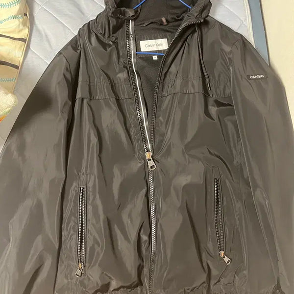 [BUNJANG] Calvin Klein Black Windbreaker Jacket / 캘빈클라인 바람막이 블랙