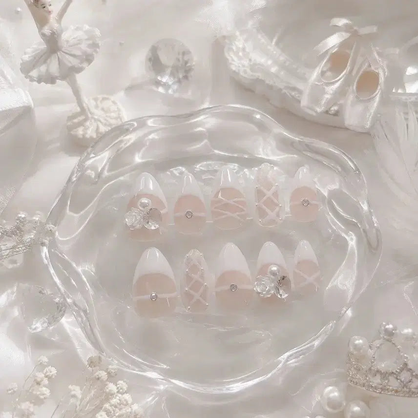 [BUNJANG] White Ballerine Hand-Crafted Nail Tips / 화이트 발레코어 프렌치 웨딩네일 수제네일팁