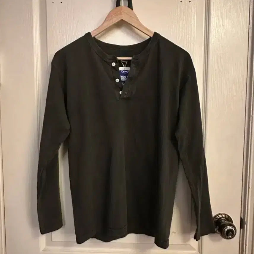 [BUNJANG] Good On Henly Neck Short Sleeve T-Shirt Black / 굿온 헨리넥 반팔티 블랙