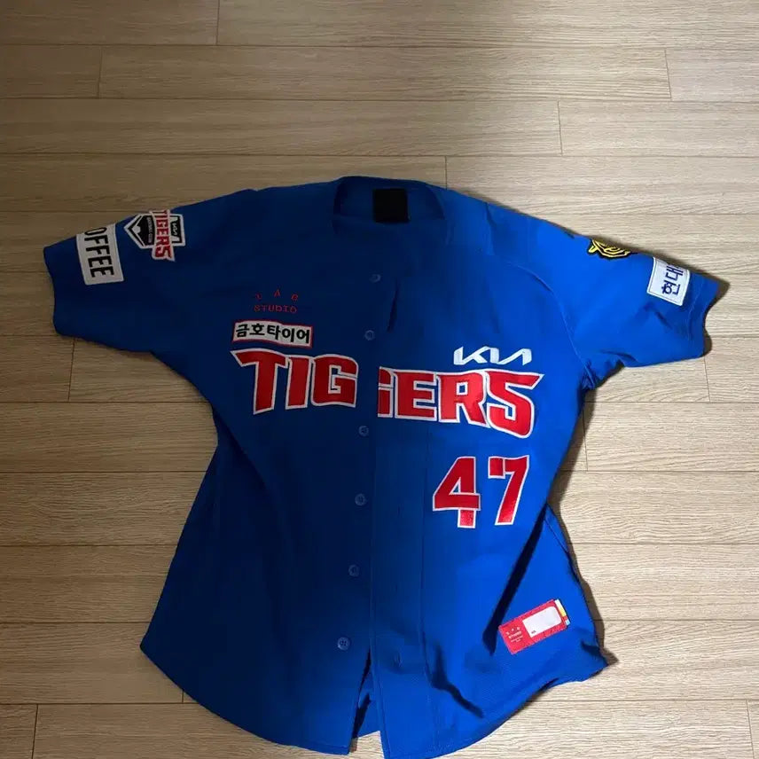 [BUNJANG] 2023 Kia Tigers Limited Edition Na Sung-bum Player Issued Baseball Jersey / 2023년도 여름시리즈 한정판 나성범 선수 찐 유니폼 입니다