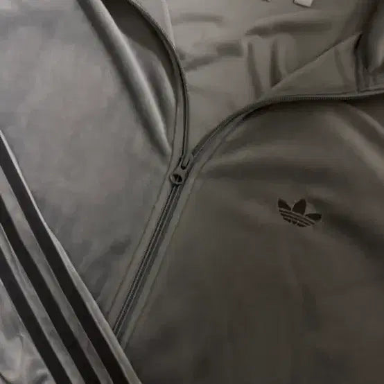 [BUNJANG] Adidas Velvet Vintage Track Jacket / 아디다스 벨벳 빈티지 져지