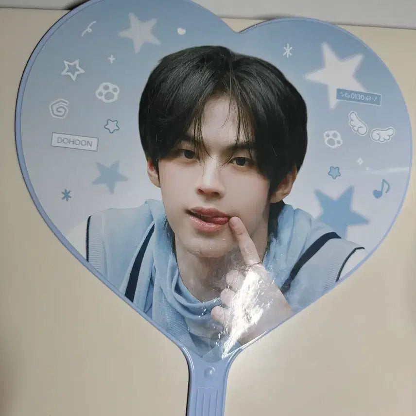 [BUNJANG] THE BOYZ Doon Woochiwa Fanlight / 도훈 우치와