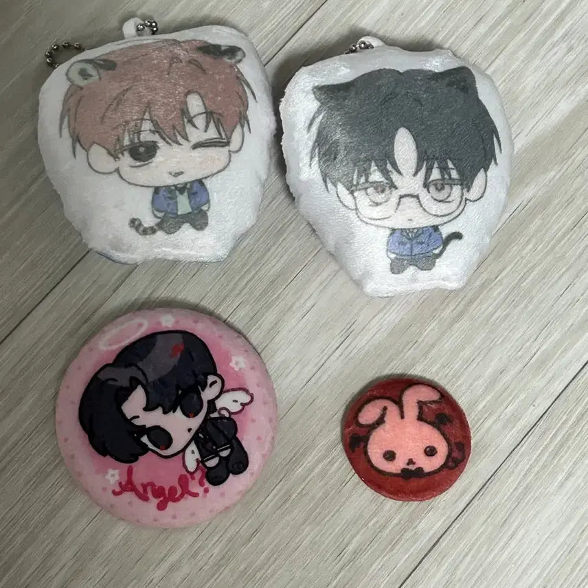 [BUNJANG] Choi Yowon Kim Soleum Cushion Badge Bundle Set / 괴담출근 괴출 최요원 김솔음 쿠션 뱃지 일괄