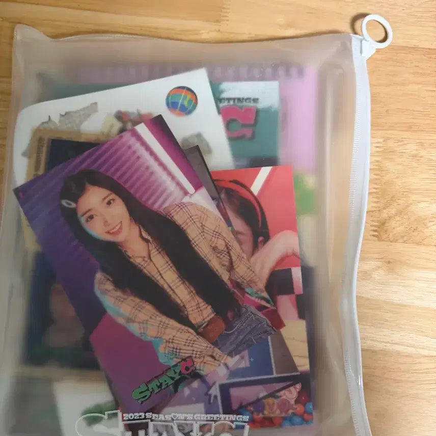 [BUNJANG] STAYC 2023 Season's Greetings Set / 스테이씨 2023 시즌그리팅 팔아요