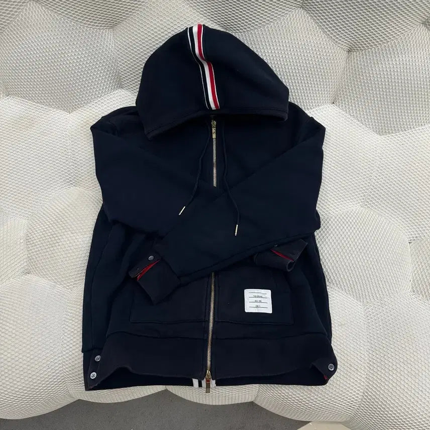 [BUNJANG] Thom Browne Back Tricolor Navy Hoodie Zip-Up / 톰브라운 백삼선 네이비 후드집업
