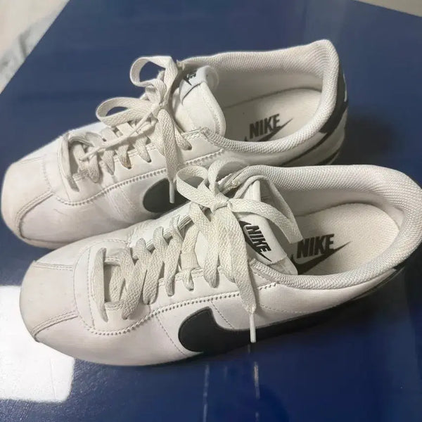 [BUNJANG] Nike Cortez White/Black Sneakers / 나이키 코르테즈 흰색/검정색 스니커즈
