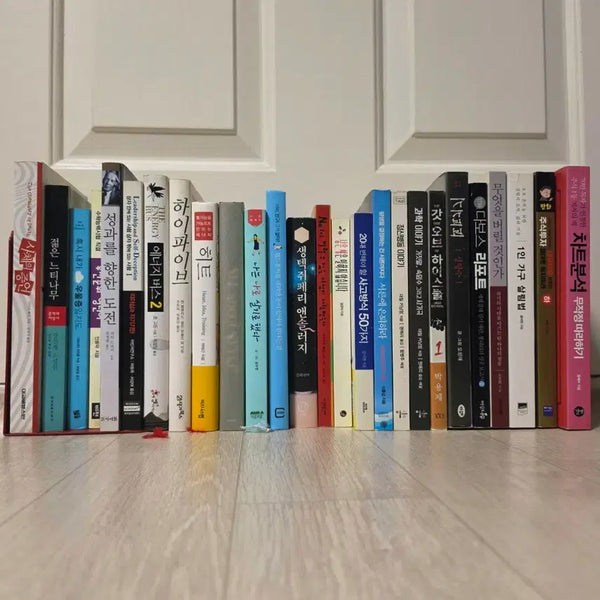 [BUNJANG] Assorted 26 Books - Self-Help, Essays, Novels, Business, Webtoons / [26권] 다양한 분야 도서 판매해요!!