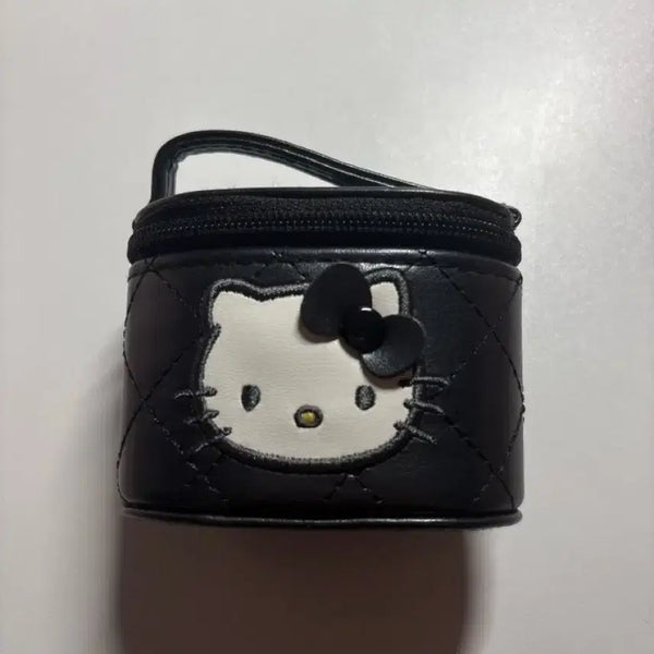 [BUNJANG] Hello Kitty Mini Quilted Vanity Pouch / 헬로키티 미니 퀼팅 배니티 파우치 /악세서리 보관함 키링 블랙