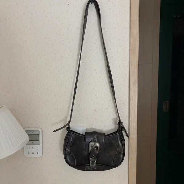 [BUNJANG] Vintage Buckle Leather Shoulder Bag Brown / 빈티지 버클 레더 숄더백 브라운
