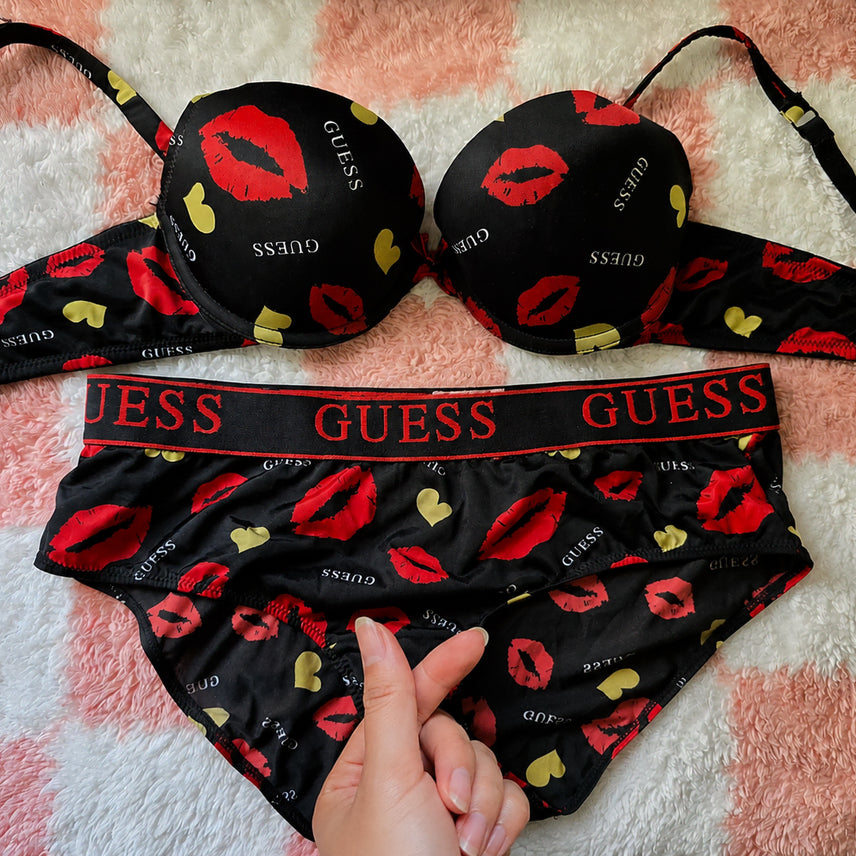 [BUNJANG] GUESS Lipstick/Lip Pattern Bra & Panty Set / (중고) GUESS 립스틱/입술 패턴 브라 팬티 세트 80B / 100