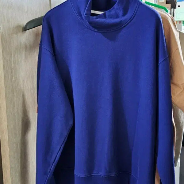 [BUNJANG] DOCUMENT Turtleneck Sweatshirt M / 도큐먼트 터틀넥 스웨트 맨투맨 블루 M