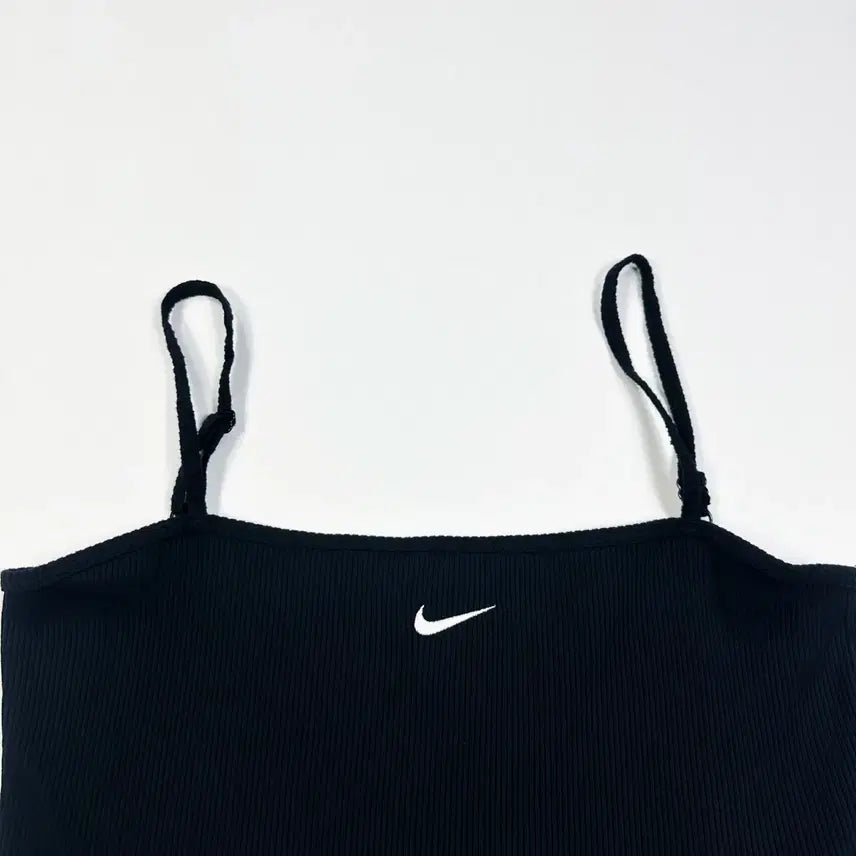 [BUNJANG] Nike Center Swoosh Black Tank Top (Women's Medium) / 나이키 센터 스우시 블랙 탱크탑 (M 여성추천)