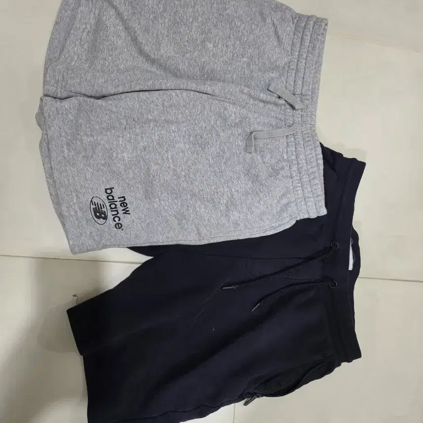 [BUNJANG] New Balance x Zara Tracksuit Pants - Medium / 뉴발란스 자라 추리닝 바지 M