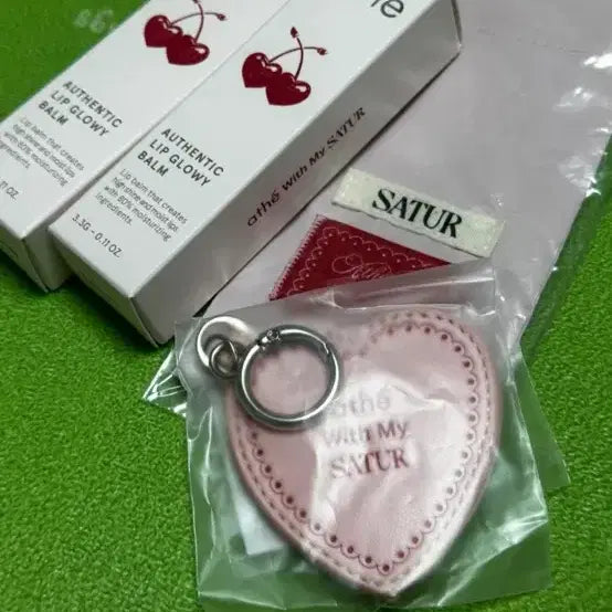 [BUNJANG] Atelier New Era Whipped Cherry + Cherry Coke + Keychain + Pouch Set / 택포 3.6)아떼 새터 콜라보 휩체리+체리콕+키링+파우치 세트
