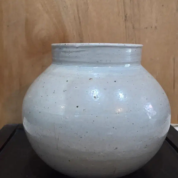 [BUNJANG] Joseon Dynasty Local Kiln White Porcelain Jar / 조선시대 지방가마 백자호