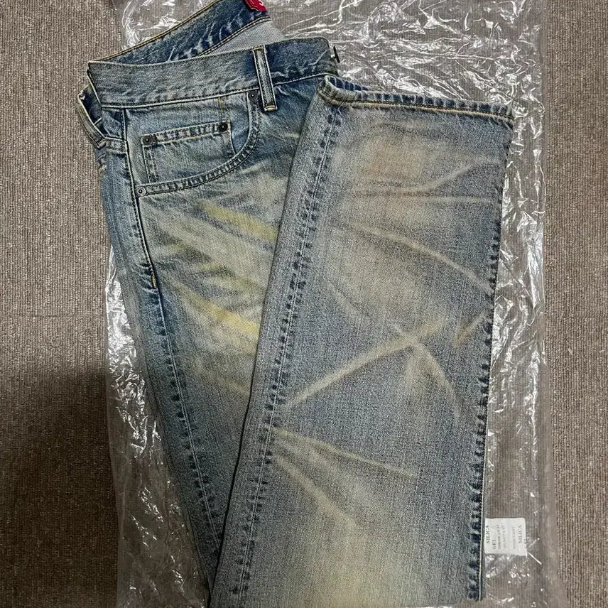 [BUNJANG] Supreme 25FW Regular Jeans Size 30 / 슈프림 25FW 레귤러진 30사이즈