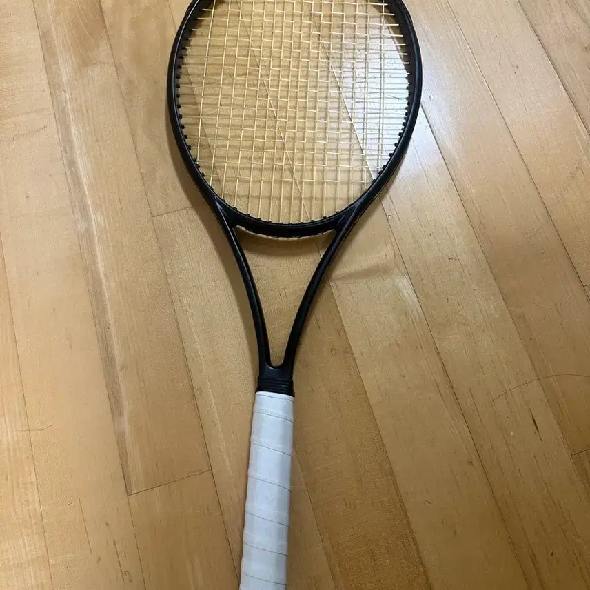 [BUNJANG] Wilson Blade V8 Noir Tennis Racket / (테니스 라켓) 윌슨 블레이드 V8 누아르