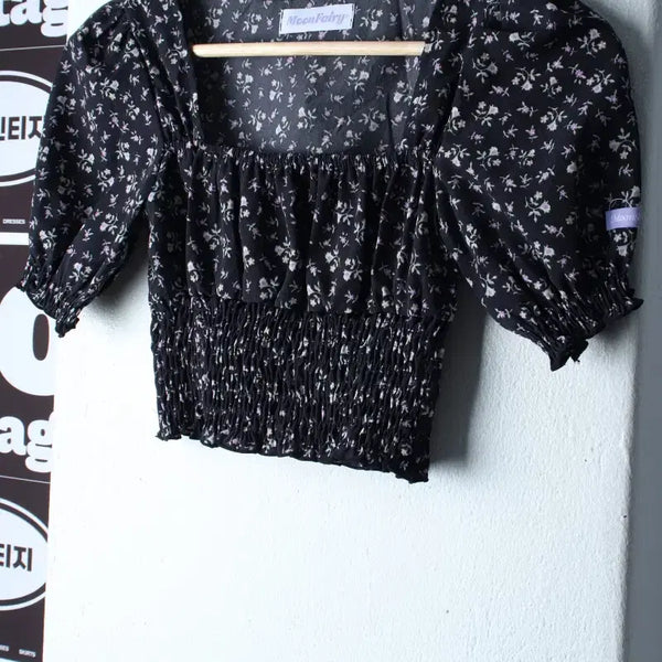[BUNJANG] W(F) Moonfairy Short Sleeve Collar T-Shirt / W(F) 문페어리 반팔 카라 티셔츠 셔츠 남방 블라우스-H36881
