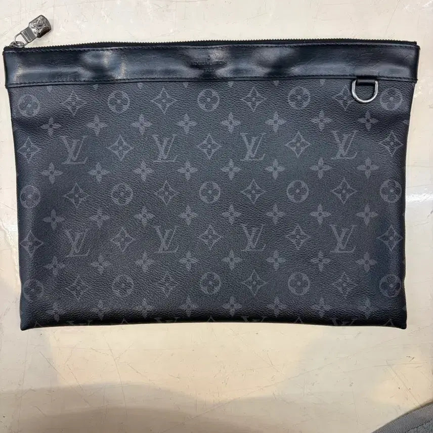[BUNJANG] Louis Vuitton Monogram Eclipse Pochette Voyage Apollo Clutch Bag / 루이비통 이클립스 모노그램 포쉐트 보야주 아폴로 클러치